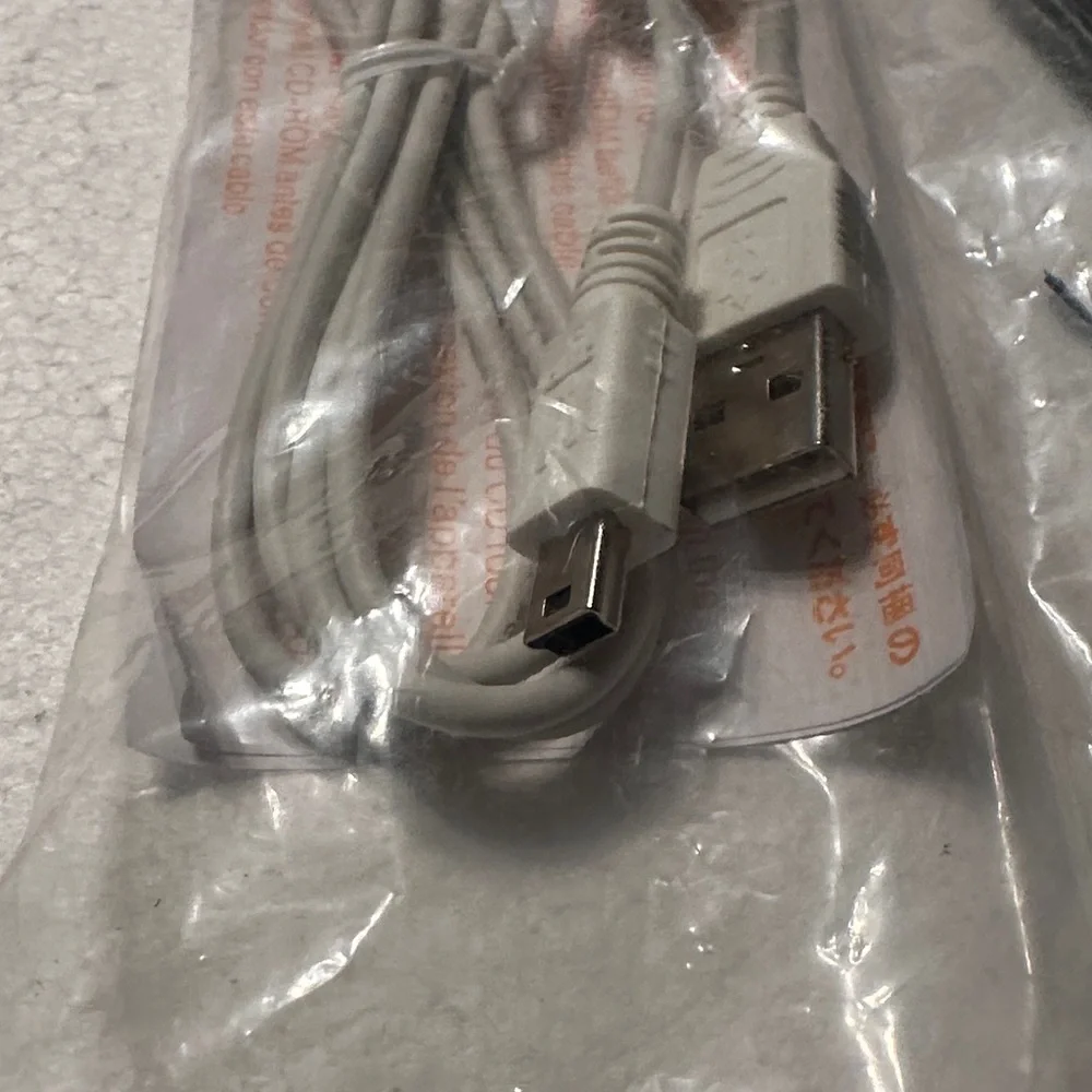 Genuine Canon Power Shot Sync Data USB Cable Cord & AV Cable Cord
